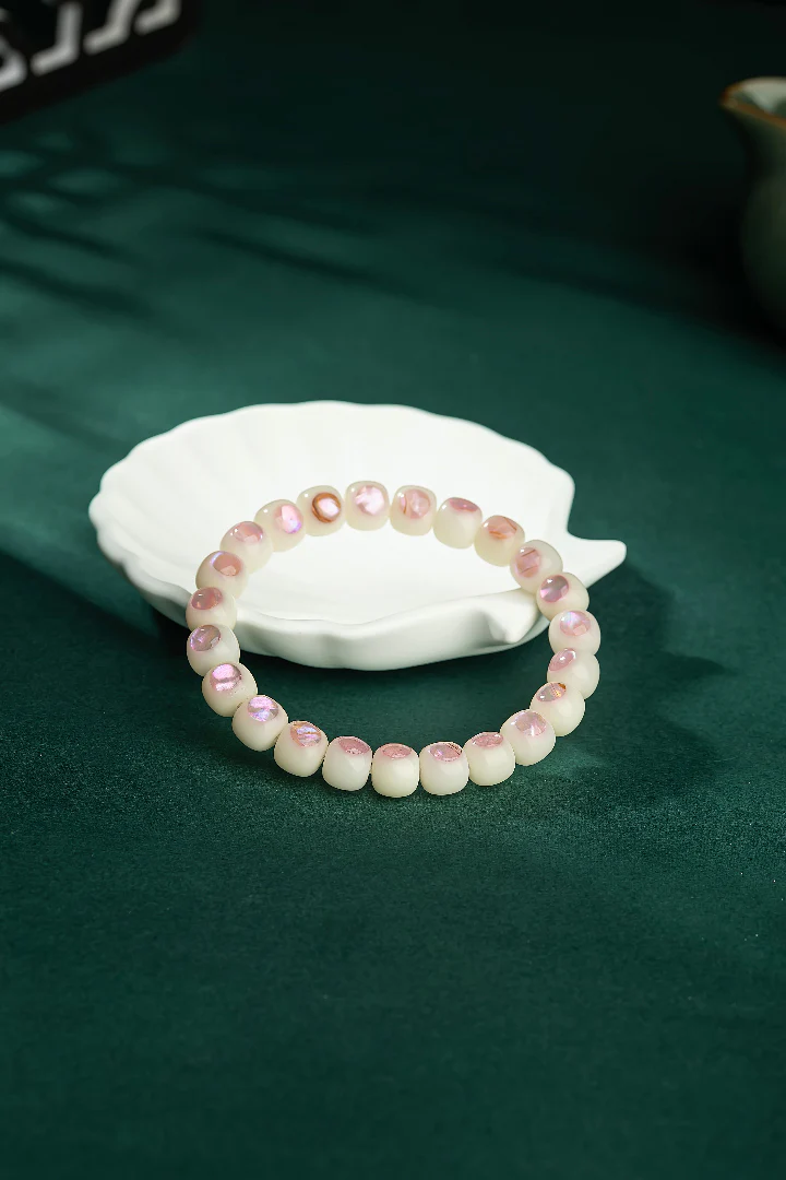 Blush fidget bracelet - Image 4