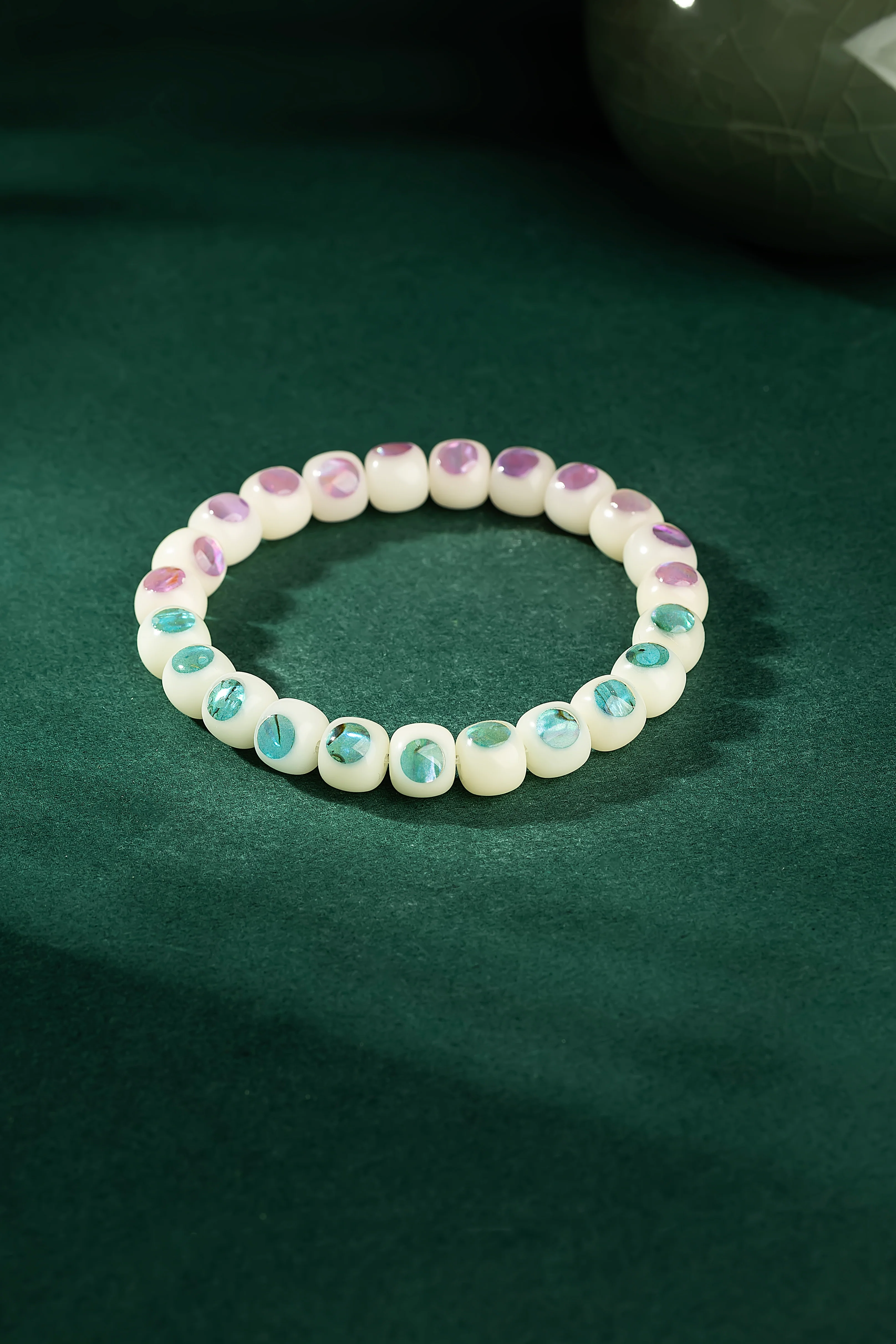 Iridescent fidget bracelet - Image 4