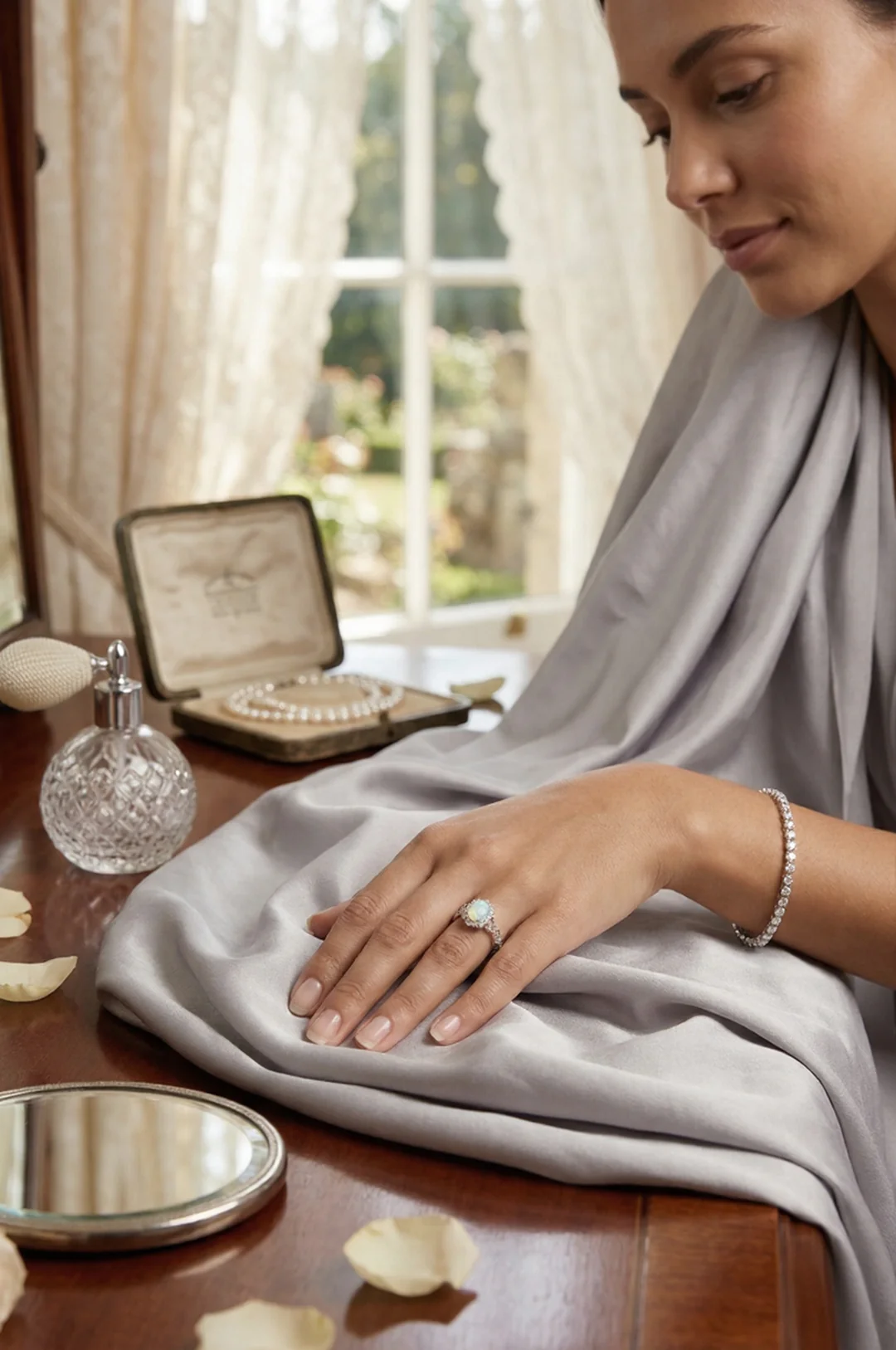 Lumière Opal Ring - Image 9