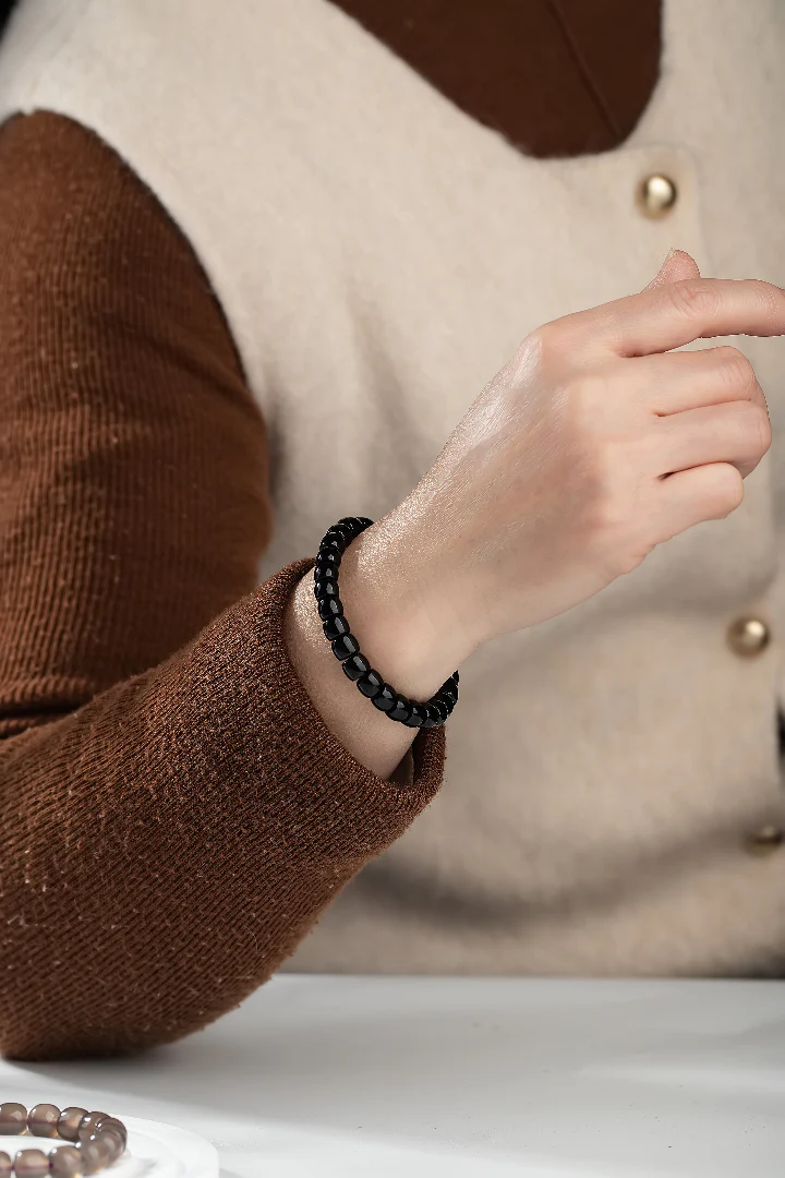 Mò Yān 墨焰 Bracelet - Image 3