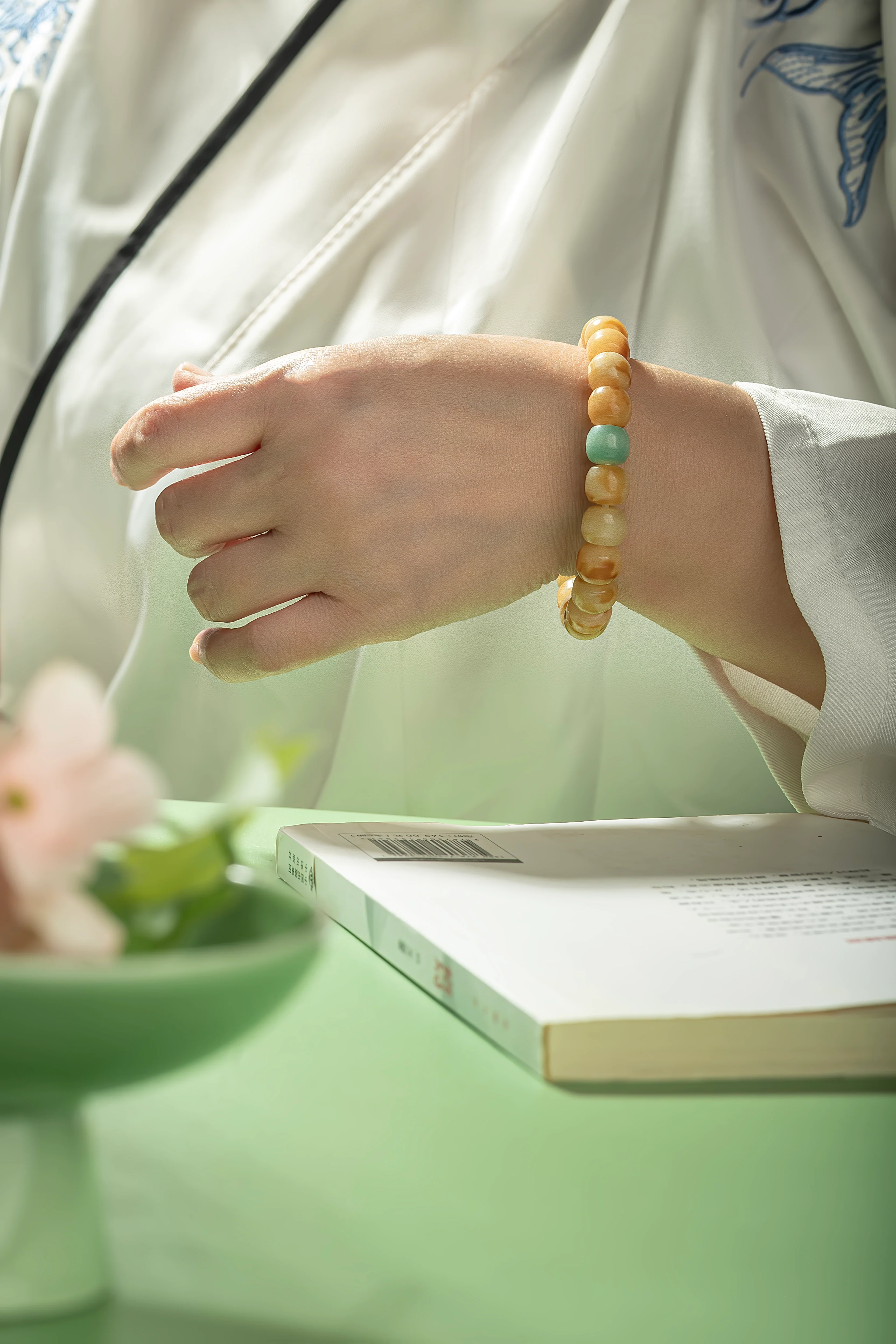 Sunlit Bracelet - Image 3
